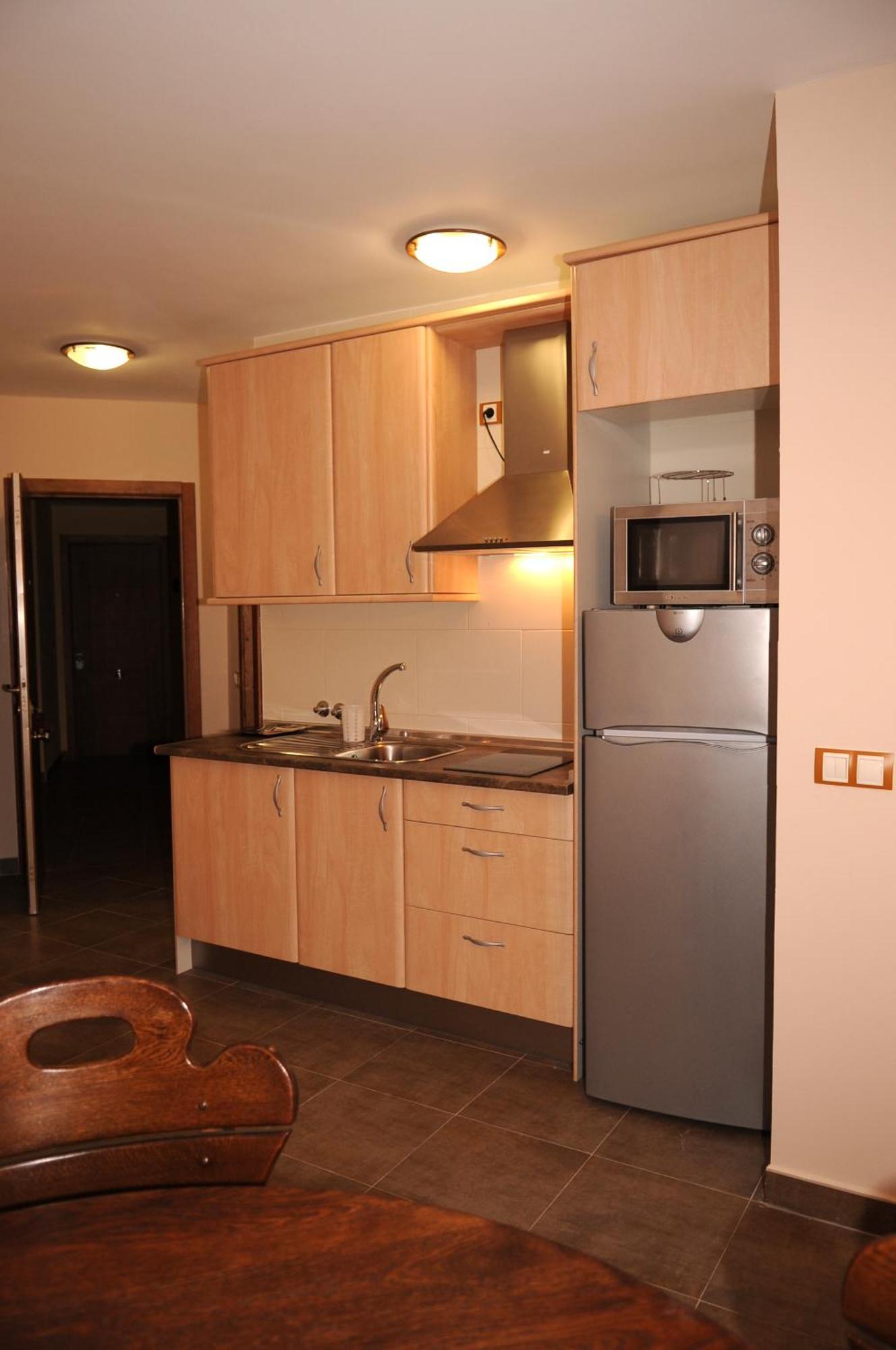 Edificio Reyes Apartment La Adrada Bagian luar foto